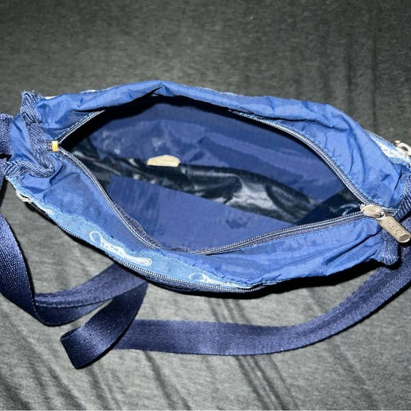 Le sportsac bag navy blue messenger bag shoulder bag crossbody zipper adjustable - Picture 4 of 7